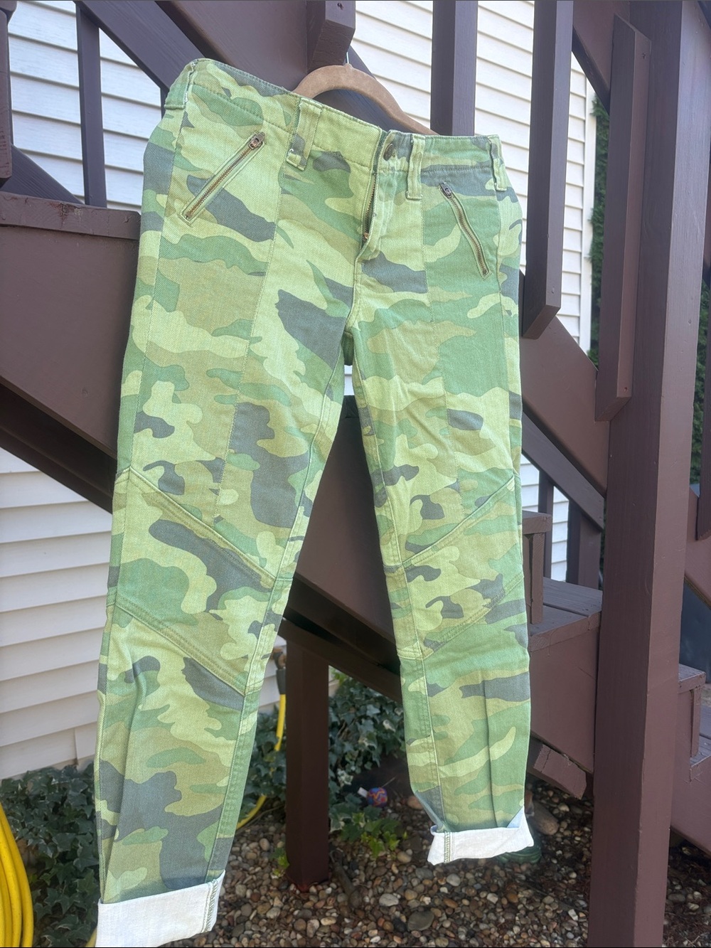 J. Crew Factory Green Camouflage Ankle Pants Women’s Size 6 Stretch